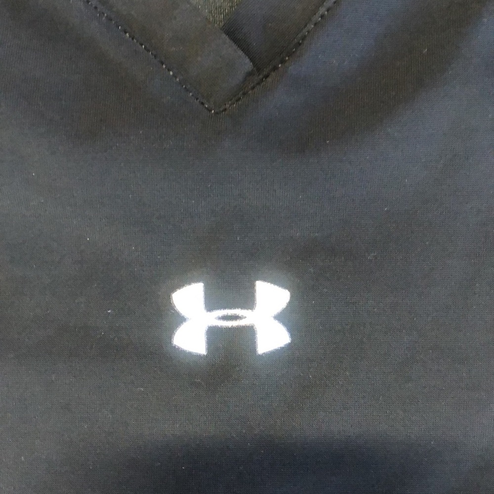 Under Armour long sleeve shirt - Picture 2 of 3